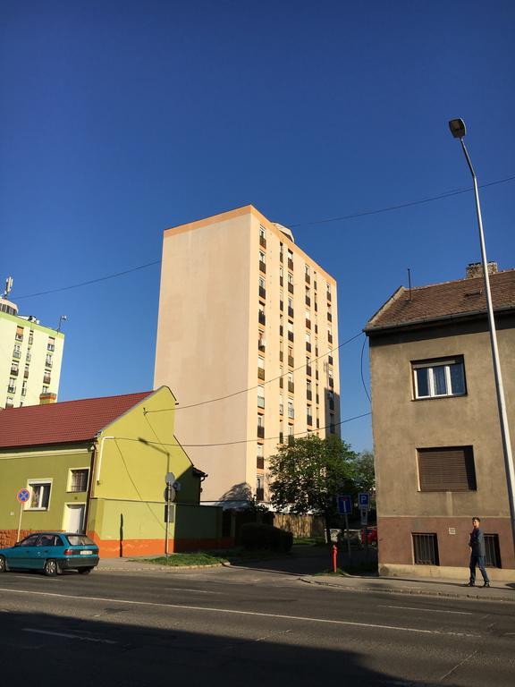 Hetedik Apartman Pecs Exterior photo